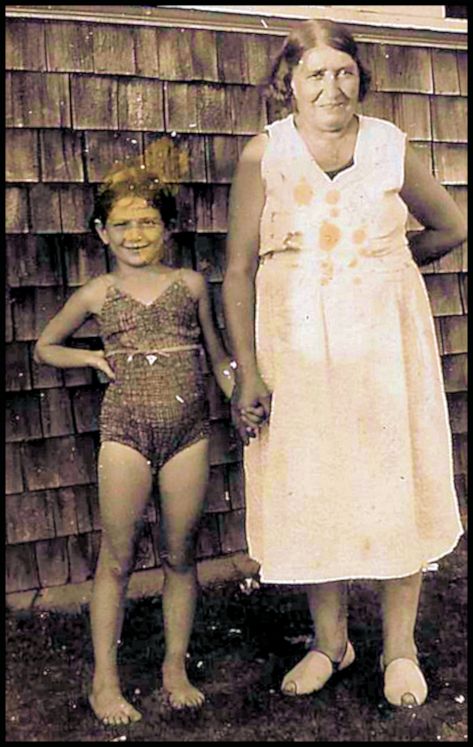 Priscilla and Gram
                      Normandia-May 1940 Coney Island